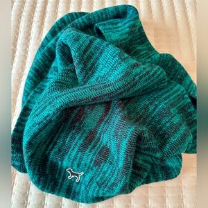 PINK Victoria’s Secret Green and Black Knit Infinity Scarf